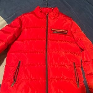 Prada puffer jacket size:s very comfortable very exclusiveve